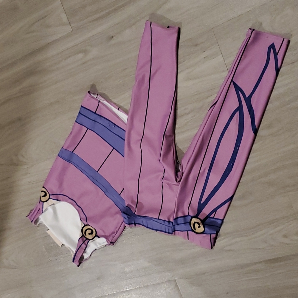 Megara running outfit